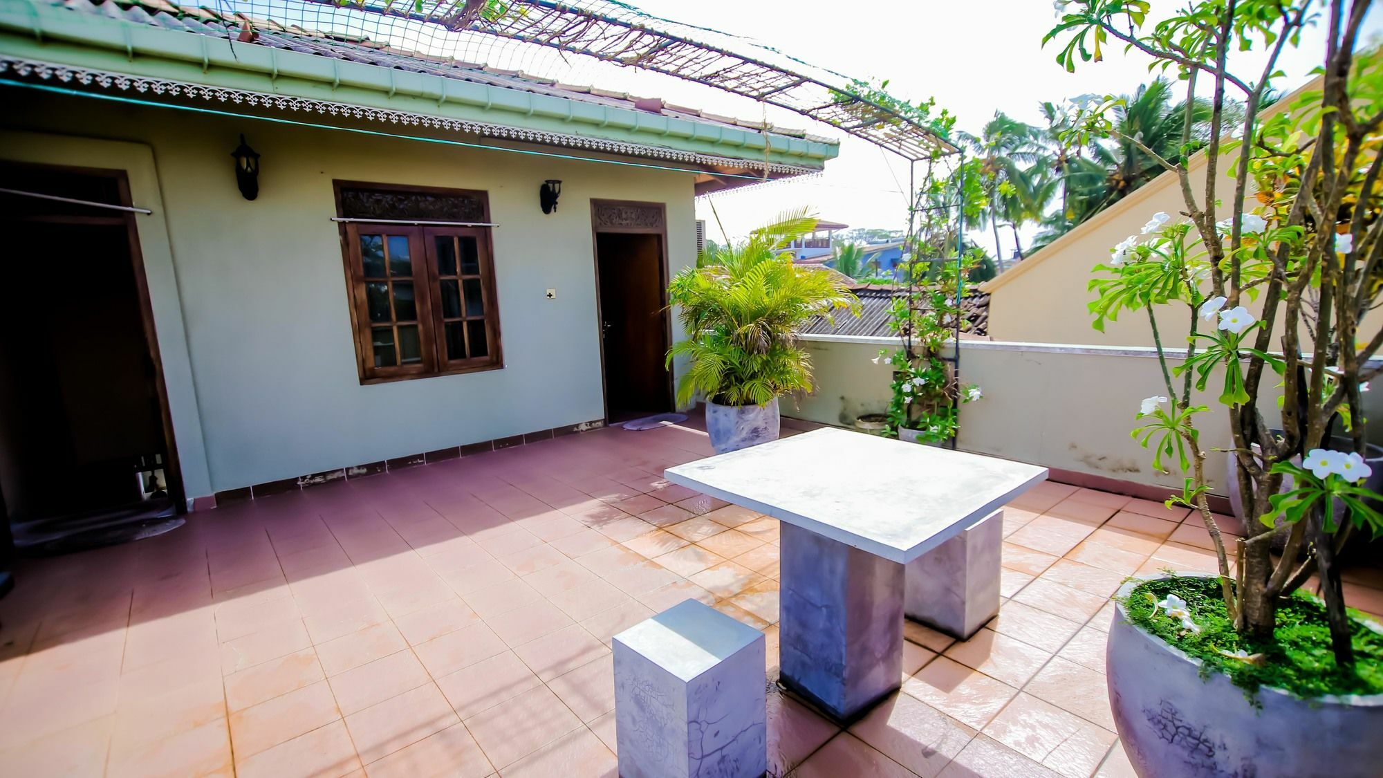 Frangipani Motel Galle Exterior photo