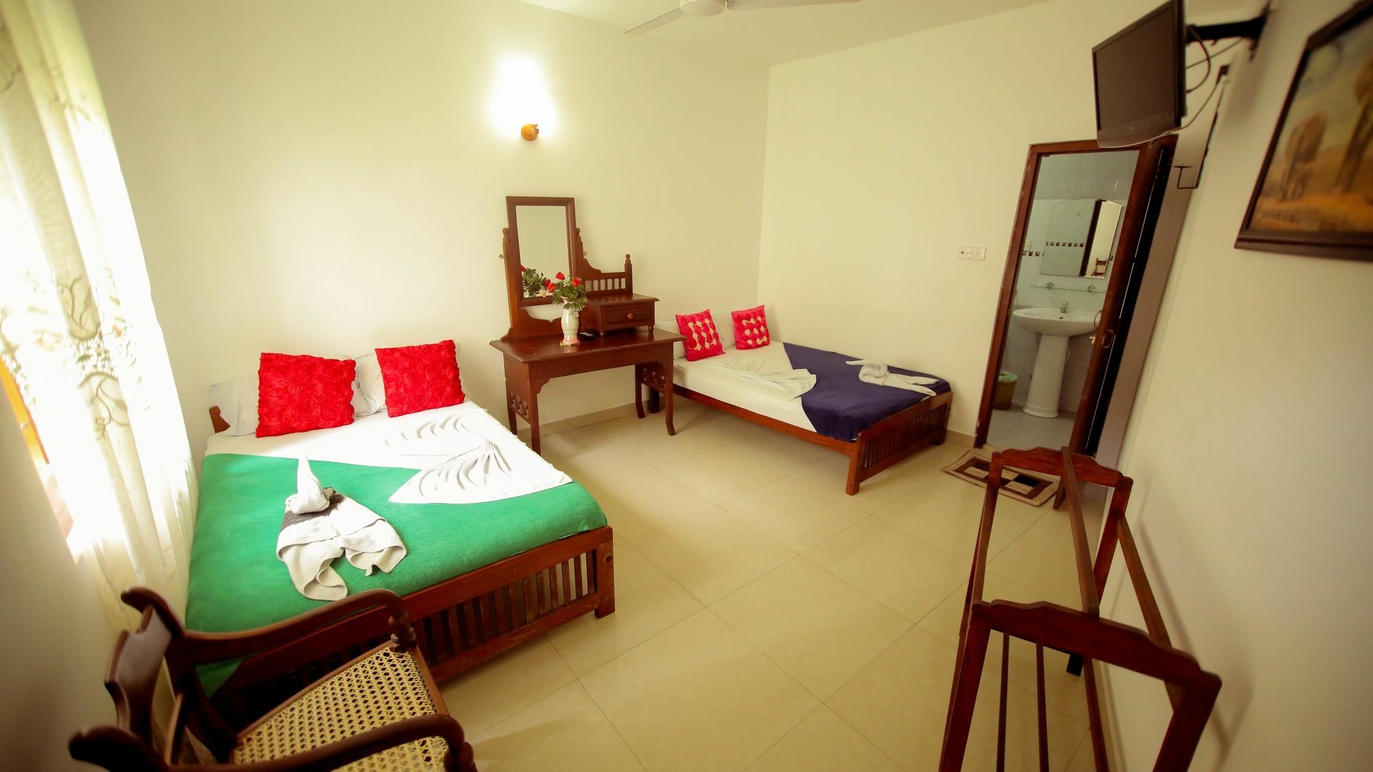 Frangipani Motel Galle Exterior photo
