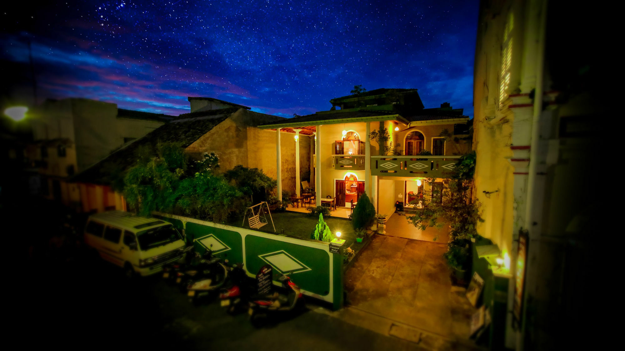 Frangipani Motel Galle Exterior photo
